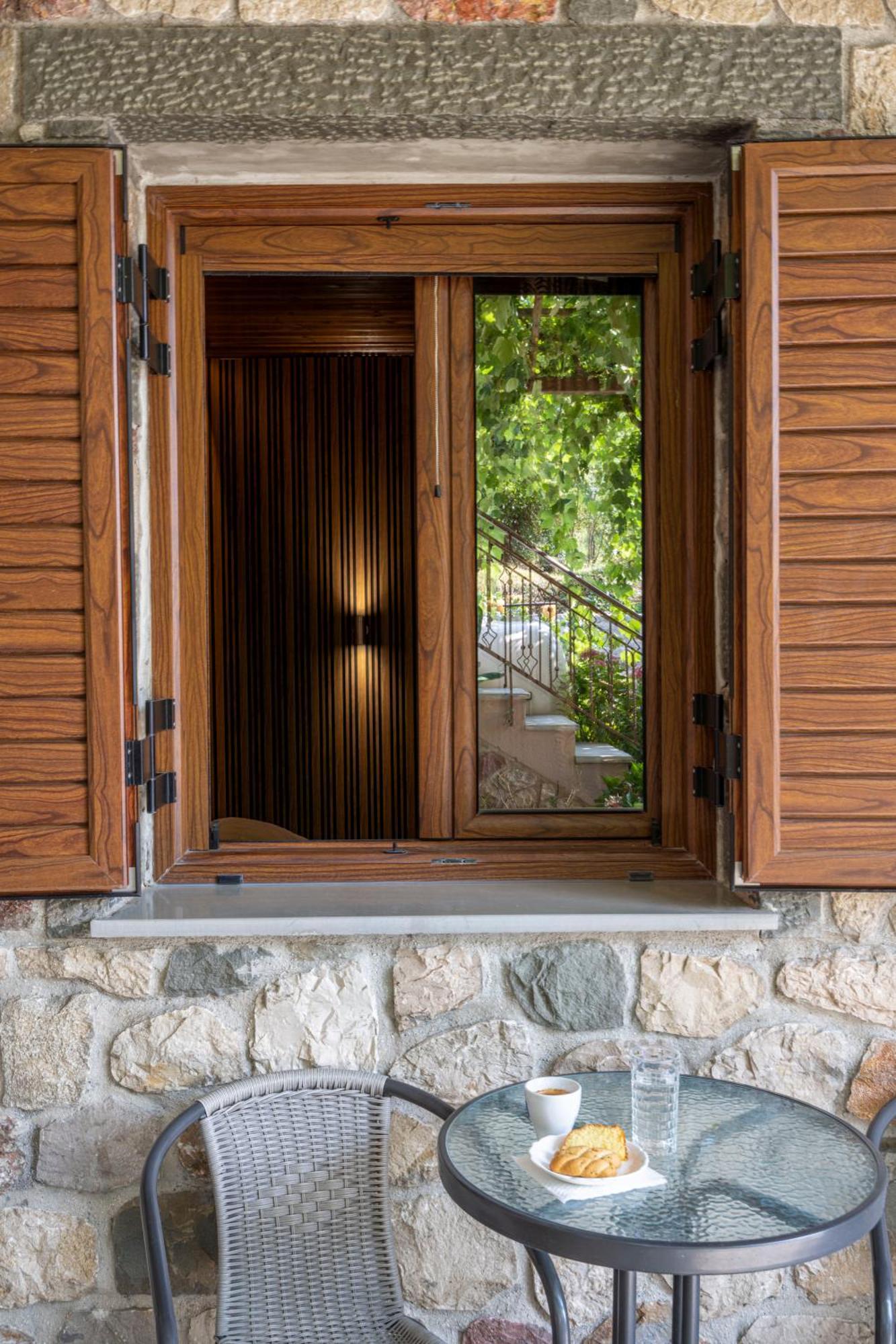 Liontos Rooms Праманта Экстерьер фото